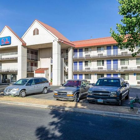 Motel 6-Fresno, Ca - Yosemite Hwy Εξωτερικό φωτογραφία