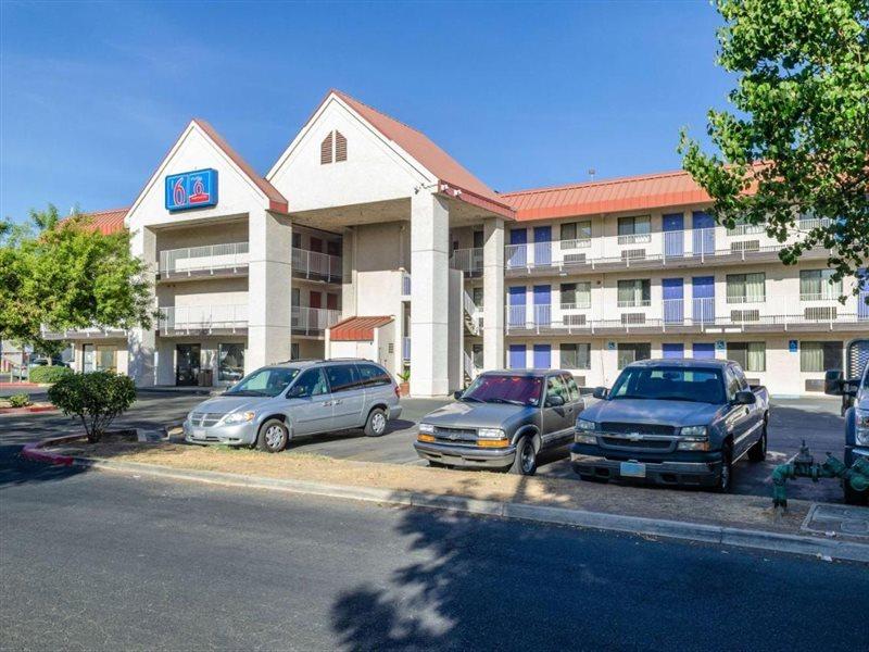 Motel 6-Fresno, Ca - Yosemite Hwy Εξωτερικό φωτογραφία