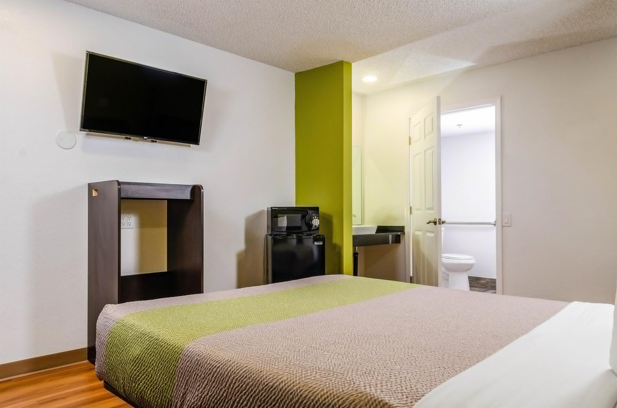Motel 6-Fresno, Ca - Yosemite Hwy Εξωτερικό φωτογραφία