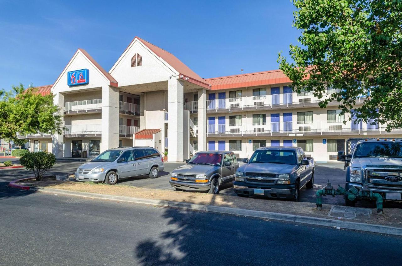 Motel 6-Fresno, Ca - Yosemite Hwy Εξωτερικό φωτογραφία