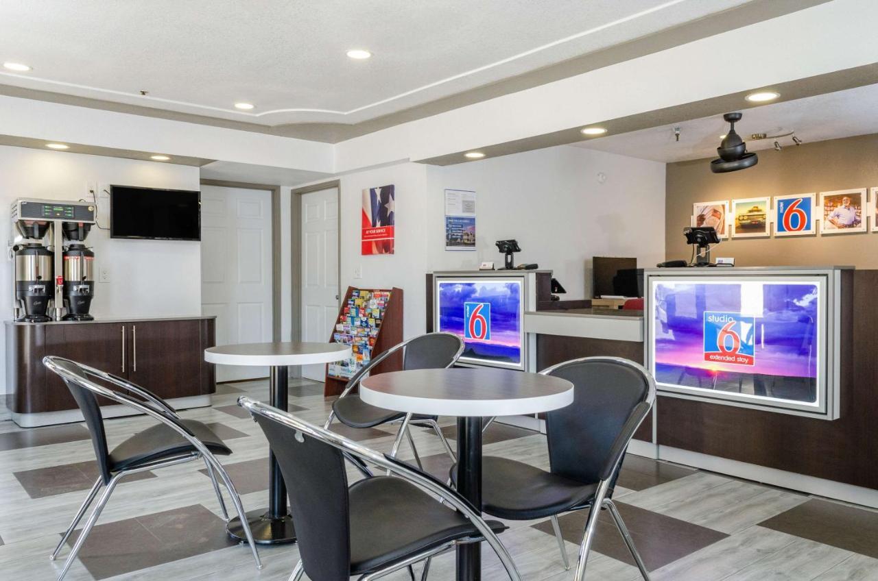 Motel 6-Fresno, Ca - Yosemite Hwy Εξωτερικό φωτογραφία